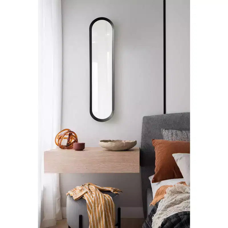 Miroir mural rectangulaire fin à cadre métallique (10"x40") - Noir satiné