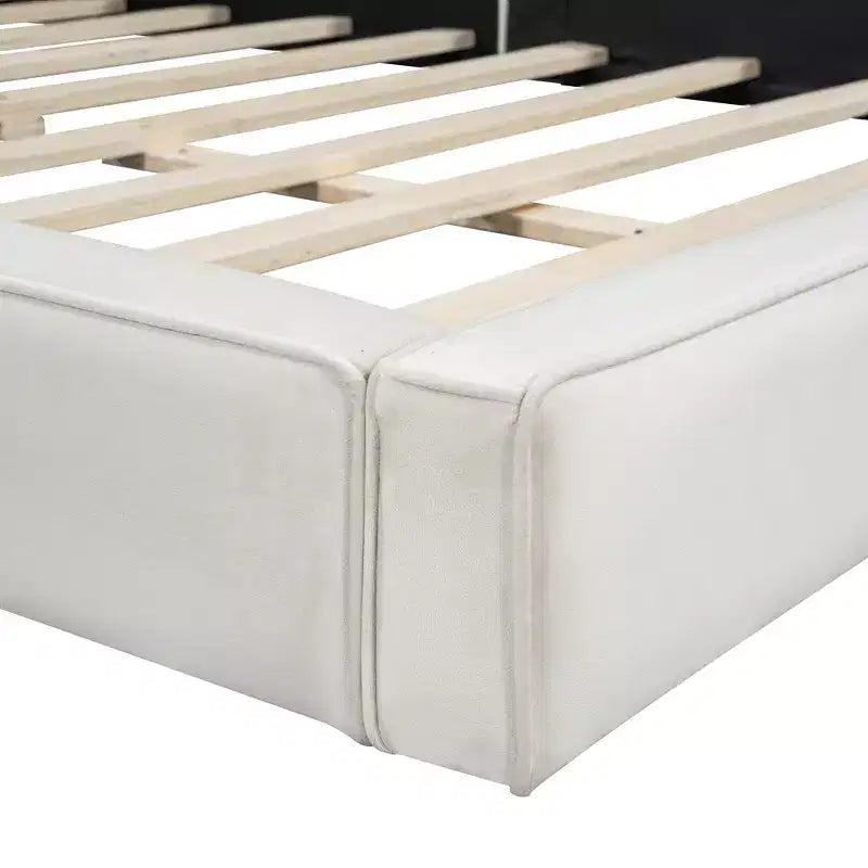 Lit plateforme rembourré en velours de taille Queen - Cadre au sol, capacité de 227 kg
